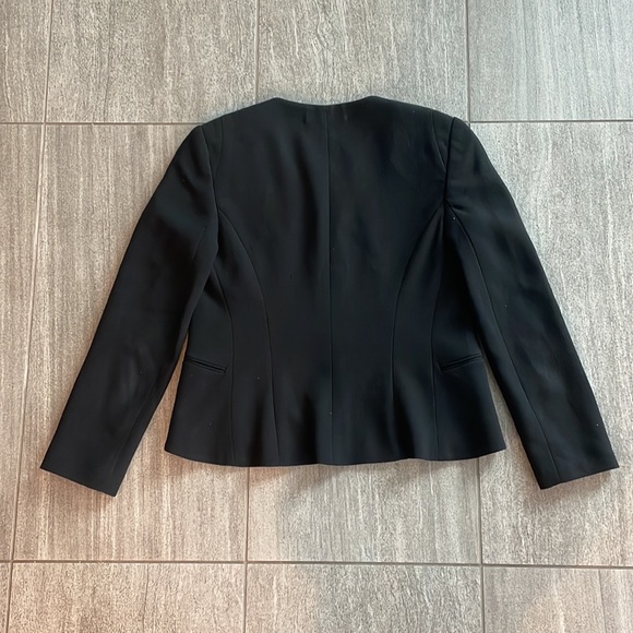 Wilfred Black Equis Cropped Blazer Size 00 - Picture 3 of 7